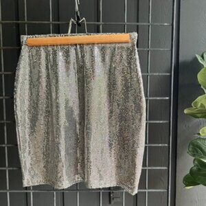 Size M - Pieces - Silver Sequin Skirt - Only Worn Once